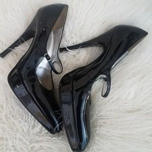 Dolce & Gabbana Pumps (Price Drop)